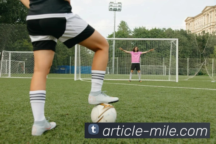 探索足球算法的奥秘如何提升球队战术与球员表现的科学分析